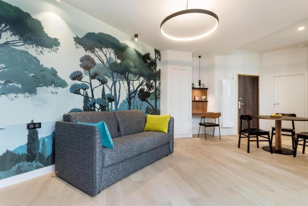 לאבאל Hotel Et Apparts Marin מראה חיצוני תמונה